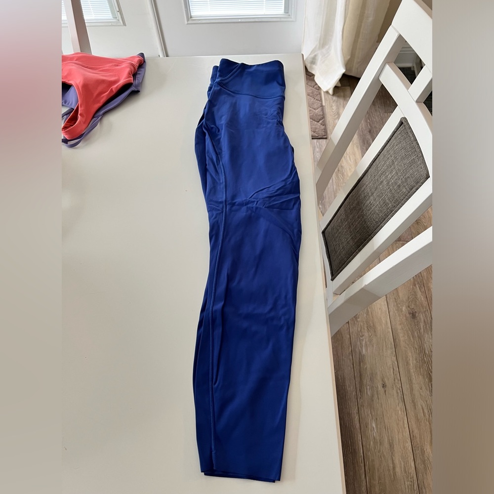 Lululemon base pace 25” legging Psychic - excellent used condition!